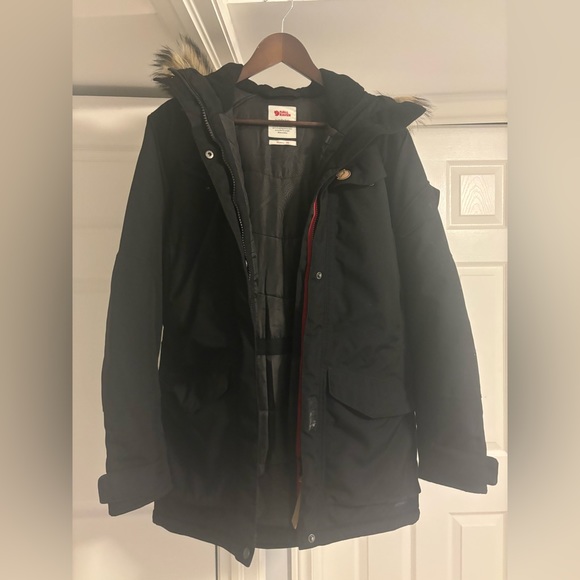 Fjallraven Nuuk Black parka XS - Picture 2 of 4